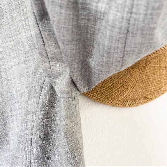 Calvin Klein Light Gray 2-Button Blazer size 2 - Picture 7 of 8